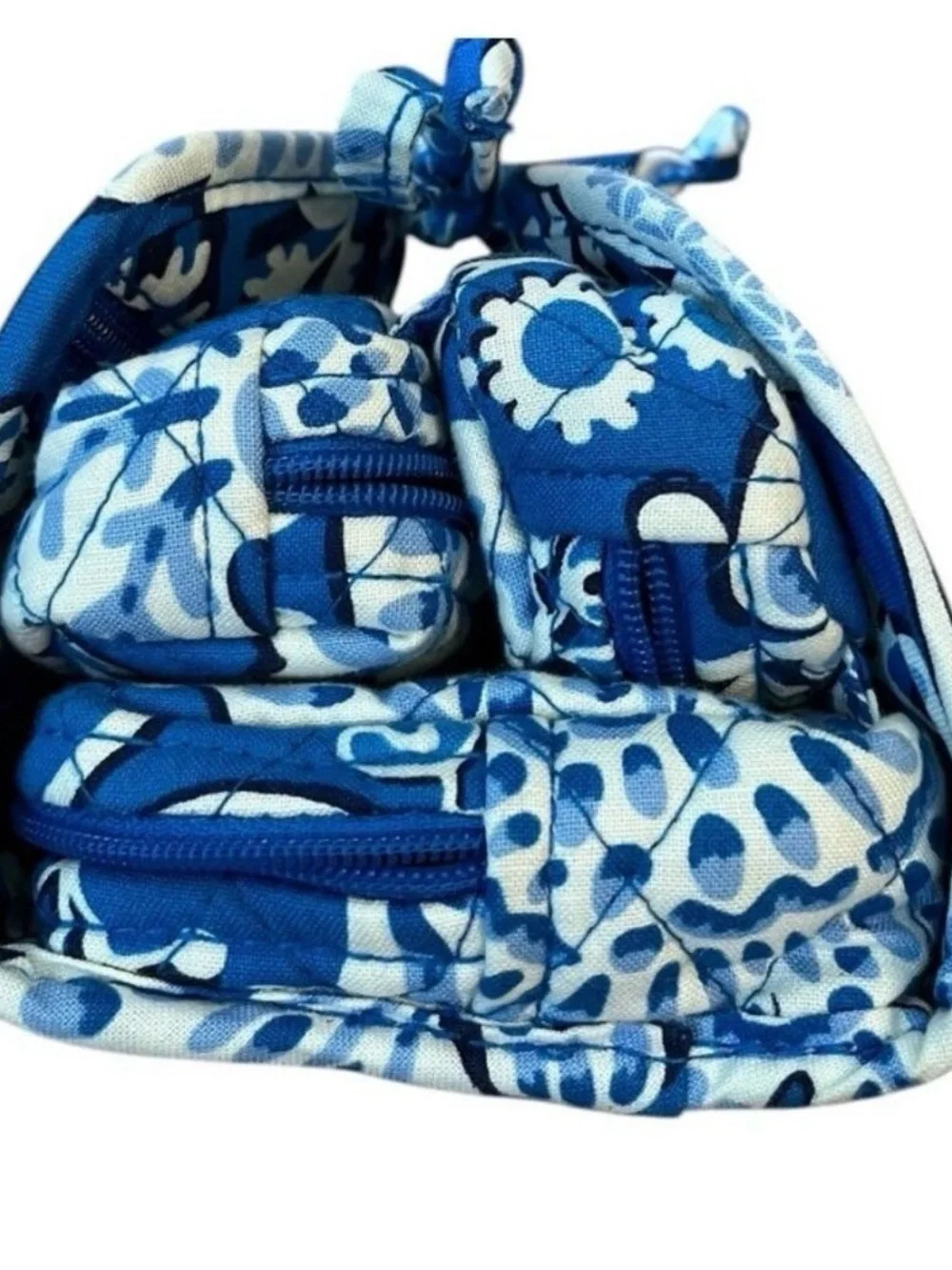 Vera Bradley All wrapped up